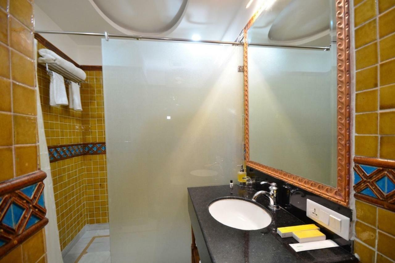 Hotel Kapish Smart-All Pure Veg Jaipur Luaran gambar