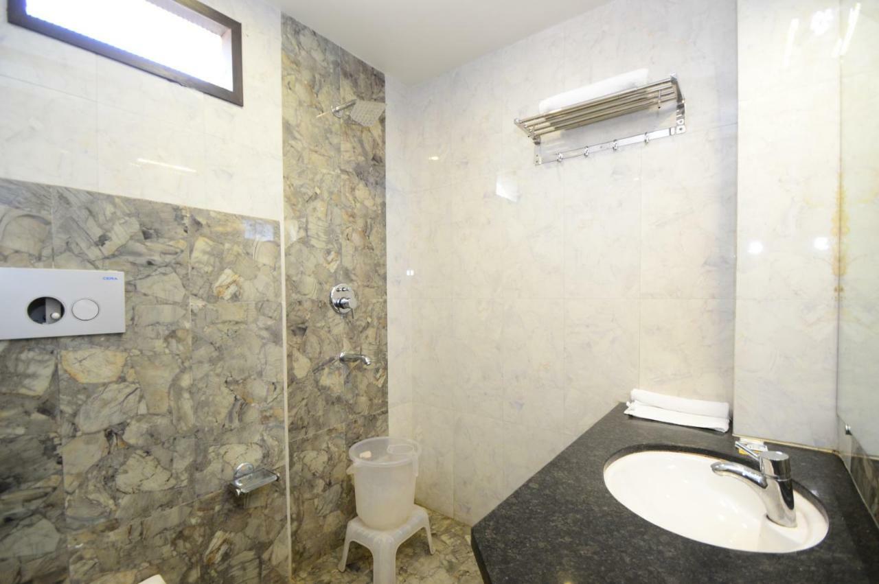 Hotel Kapish Smart-All Pure Veg Jaipur Luaran gambar